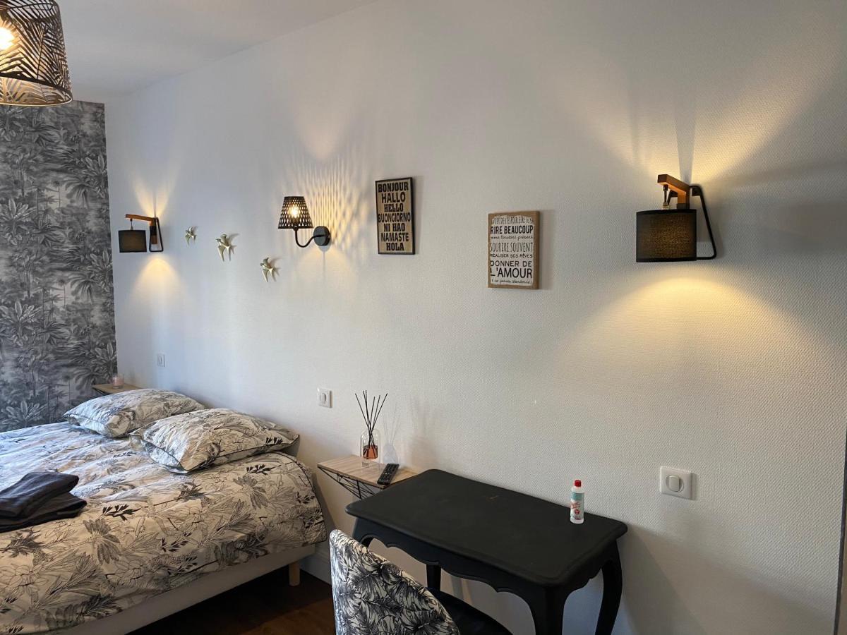 Logis Paul Massy Bed and Breakfast Meschers-sur-Gironde Eksteriør billede